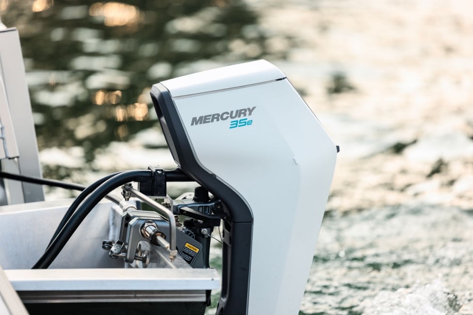 Noile motoare outboard electrice Avator 20e și 35e